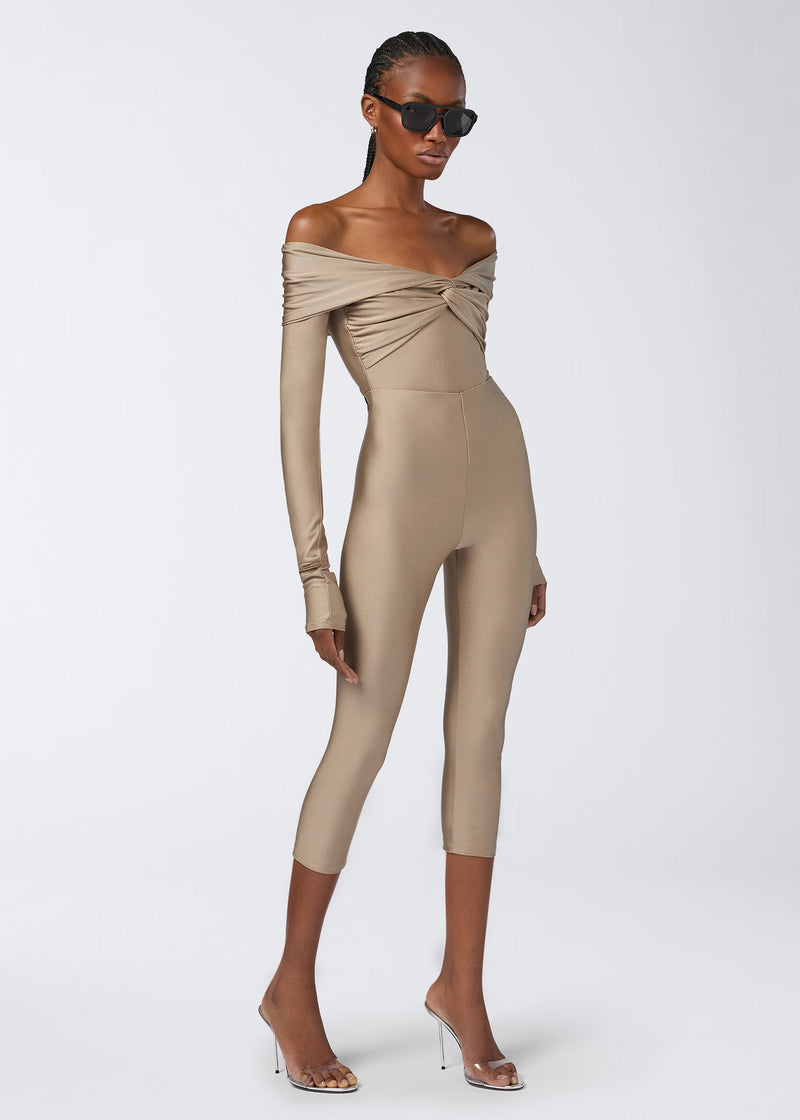 
                          New Holly Capri Capri Leggings
                        