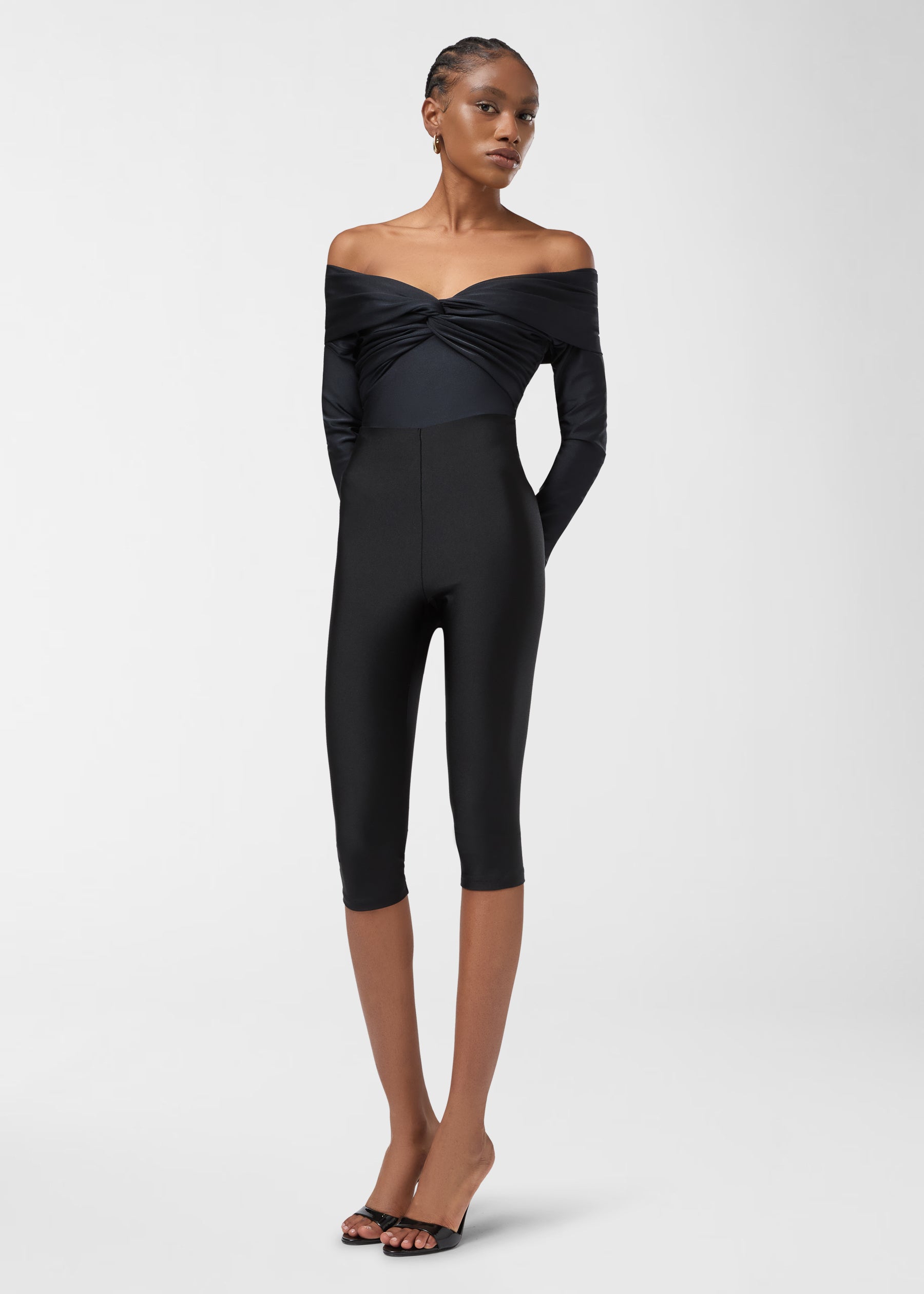 New Holly Capri Leggings